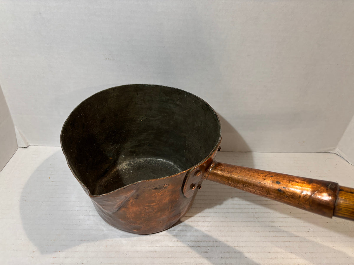 Exceptional Late 19th Century L.F. Duparquet, Huot & Moneuse New York Professional Copper Saucepan, circa 1875–1890.