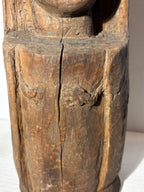 Exceptional Primitive Anthropomorphic Log-Form Folk Carving
