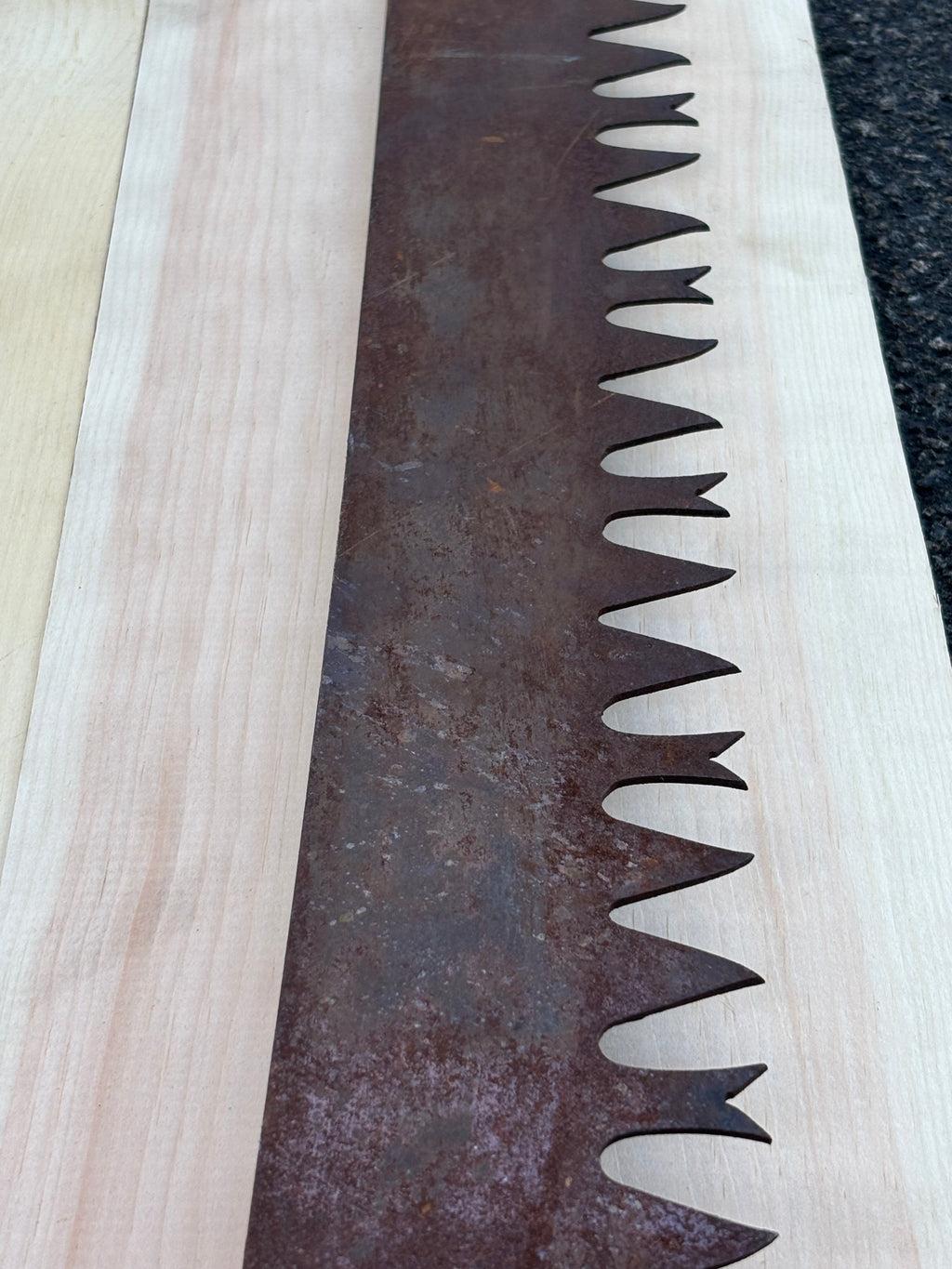 MONUMENTAL 19TH-CENTURY AMERICAN TWO-MAN LOGGING SAW Great American / Crown-Tooth Pattern