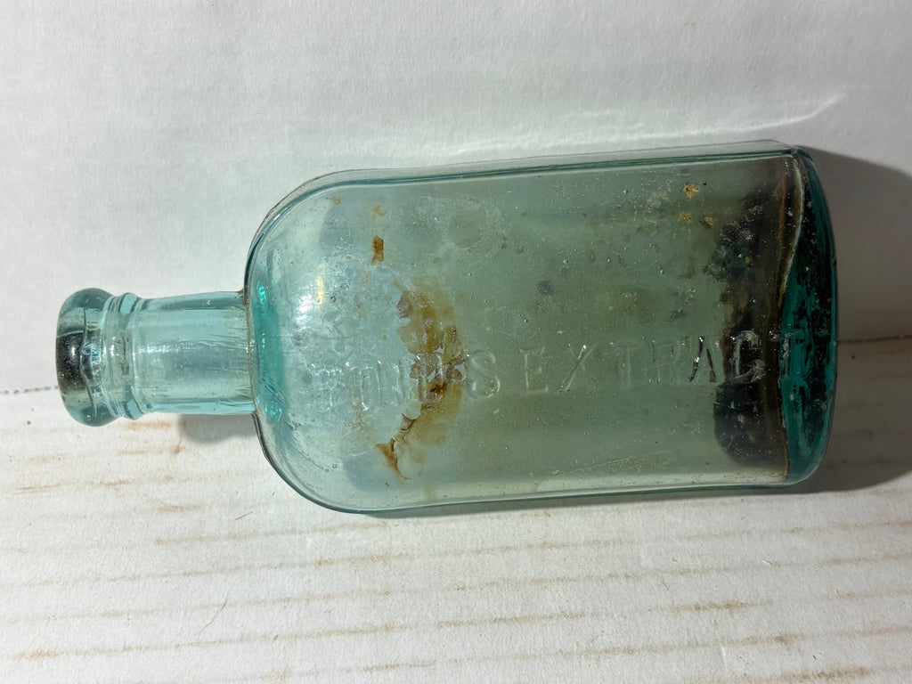 American Hand-Blown “Pond’s Extract” Apothecary Bottle Utica, New York, circa 1846–1855