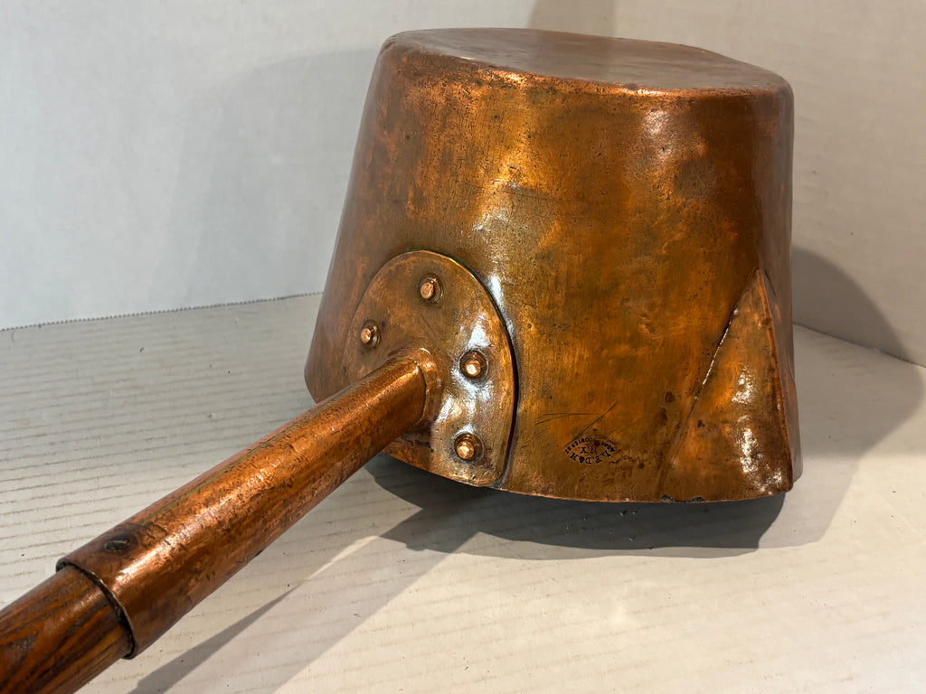 Exceptional Late 19th Century L.F. Duparquet, Huot & Moneuse New York Professional Copper Saucepan, circa 1875–1890.