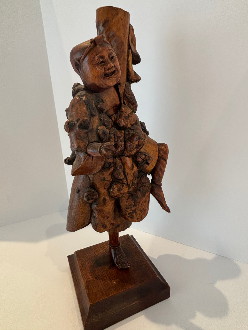 Large Chinese Qing Dynasty Rootwood Figure of a Daoist Immortal, Probably Li Tieguai