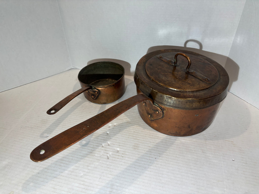 Exceptional Pair of Early French Dovetailed Copper Saucepans with Heart-Shaped Handle Mounts