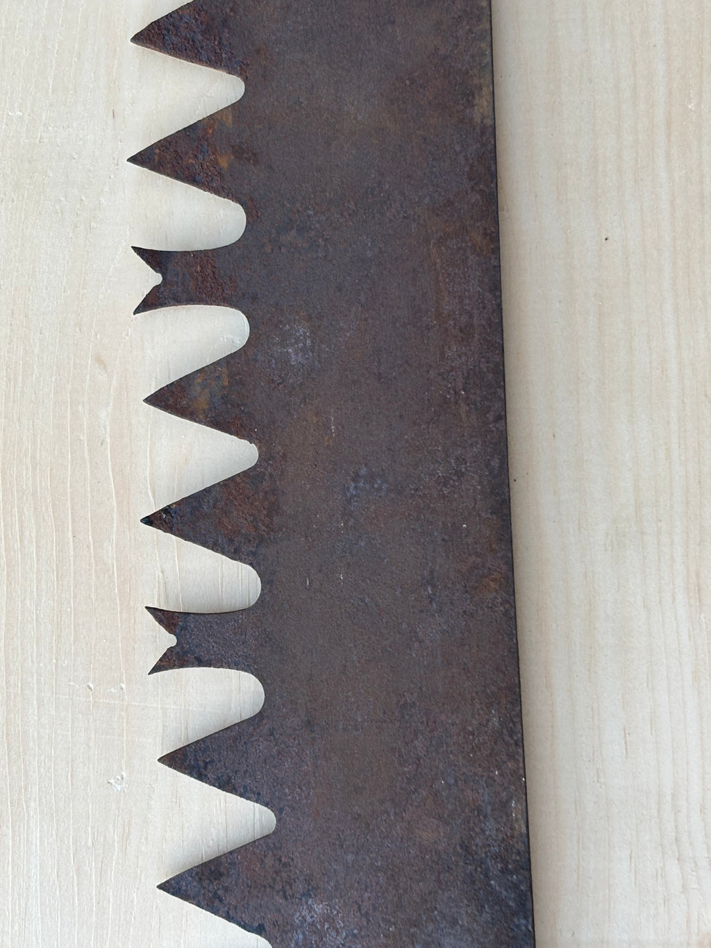 MONUMENTAL 19TH-CENTURY AMERICAN TWO-MAN LOGGING SAW Great American / Crown-Tooth Pattern