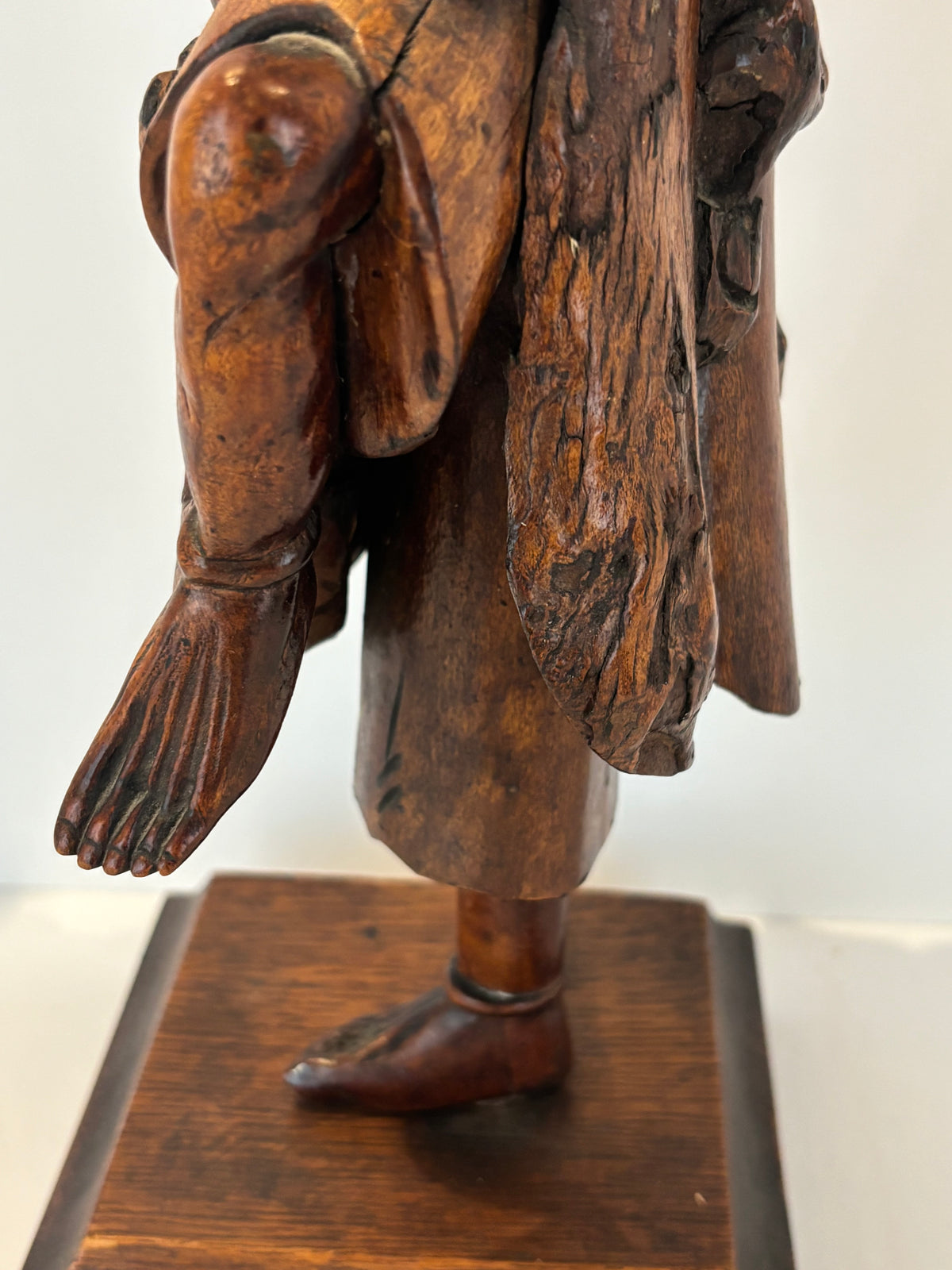 Large Chinese Qing Dynasty Rootwood Figure of a Daoist Immortal, Probably Li Tieguai