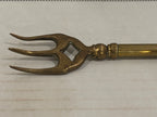 UNUSUAL EARLY BRASS TELESCOPING THREE-PRONG HEARTH FORK