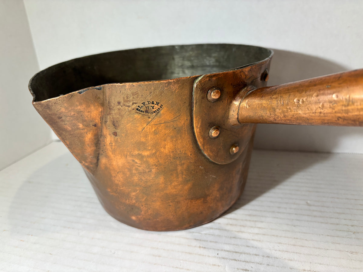 Exceptional Late 19th Century L.F. Duparquet, Huot & Moneuse New York Professional Copper Saucepan, circa 1875–1890.