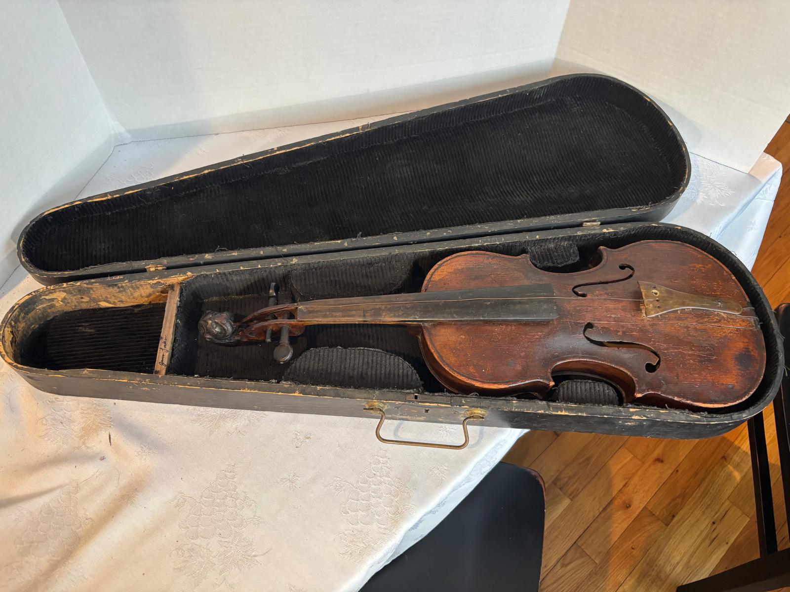 Patriotic Lion-Head Violin with Hand-Painted American Eagle, in Original Coffin Case Inscribed “James Tucker” , likely made in Germany, exported to the U.S mid-19th century
