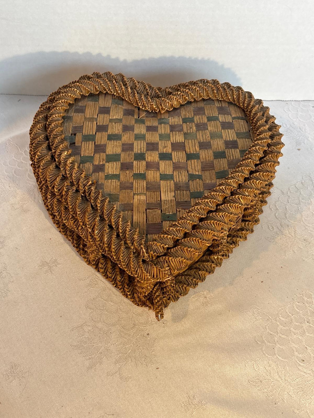 19th Century American or European Folk Art Fancy Splint Heart-Shaped Sewing Basket
