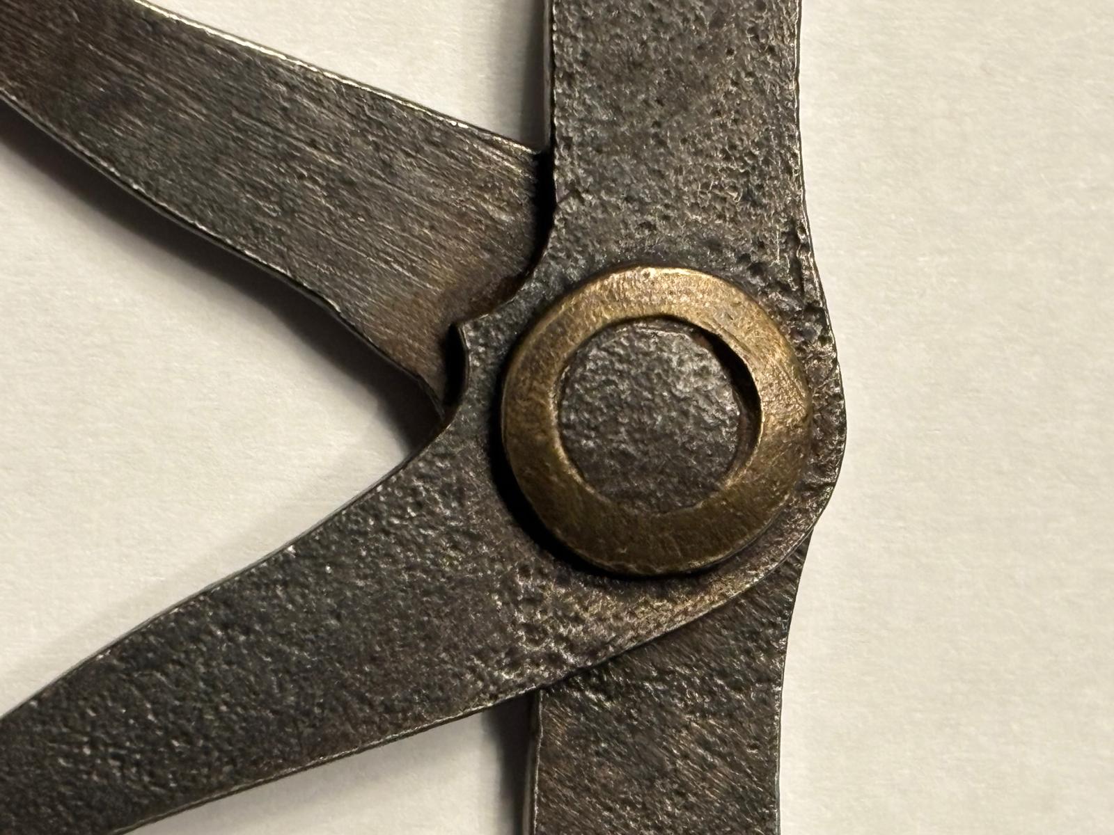 Hand-forged machinist’s or blacksmith’s outside calipers