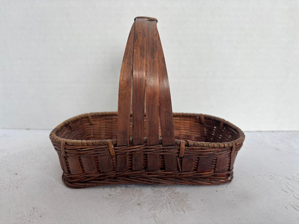Miniature Appalachian Split-Oak Market Basket  Mid-20th Century 6” x 4”