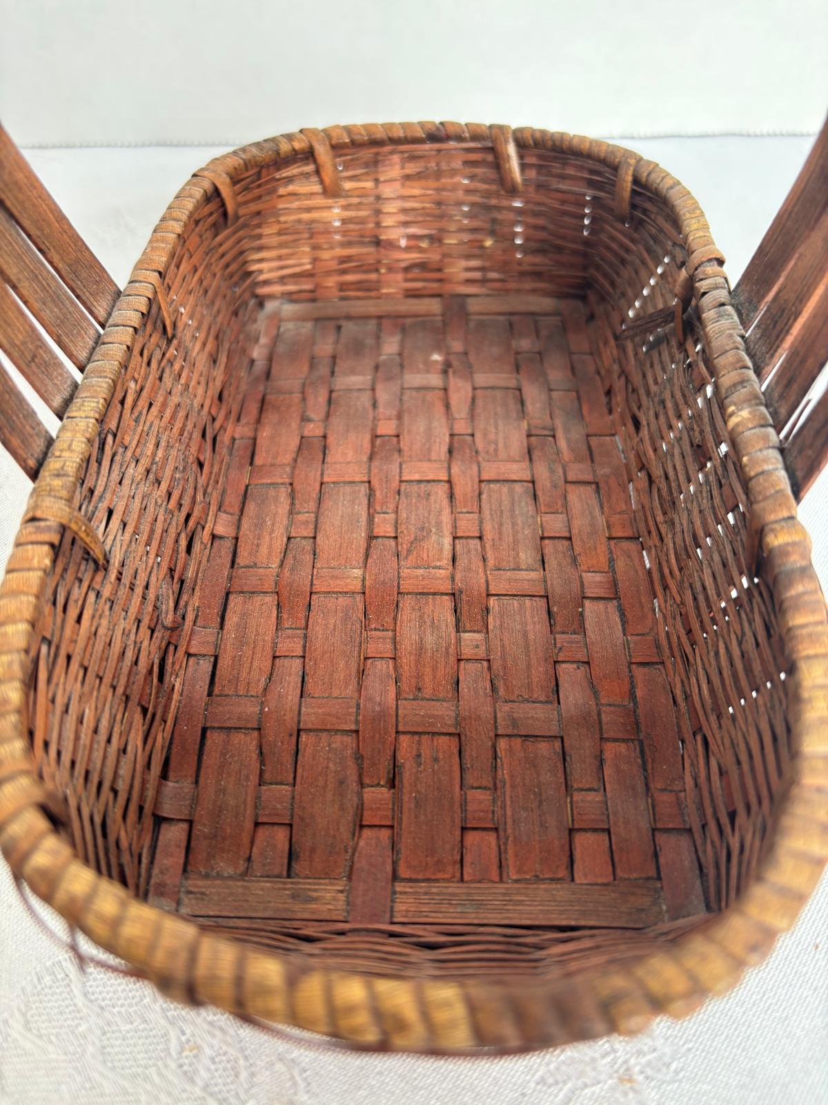 Miniature Appalachian Split-Oak Market Basket  Mid-20th Century 6” x 4”