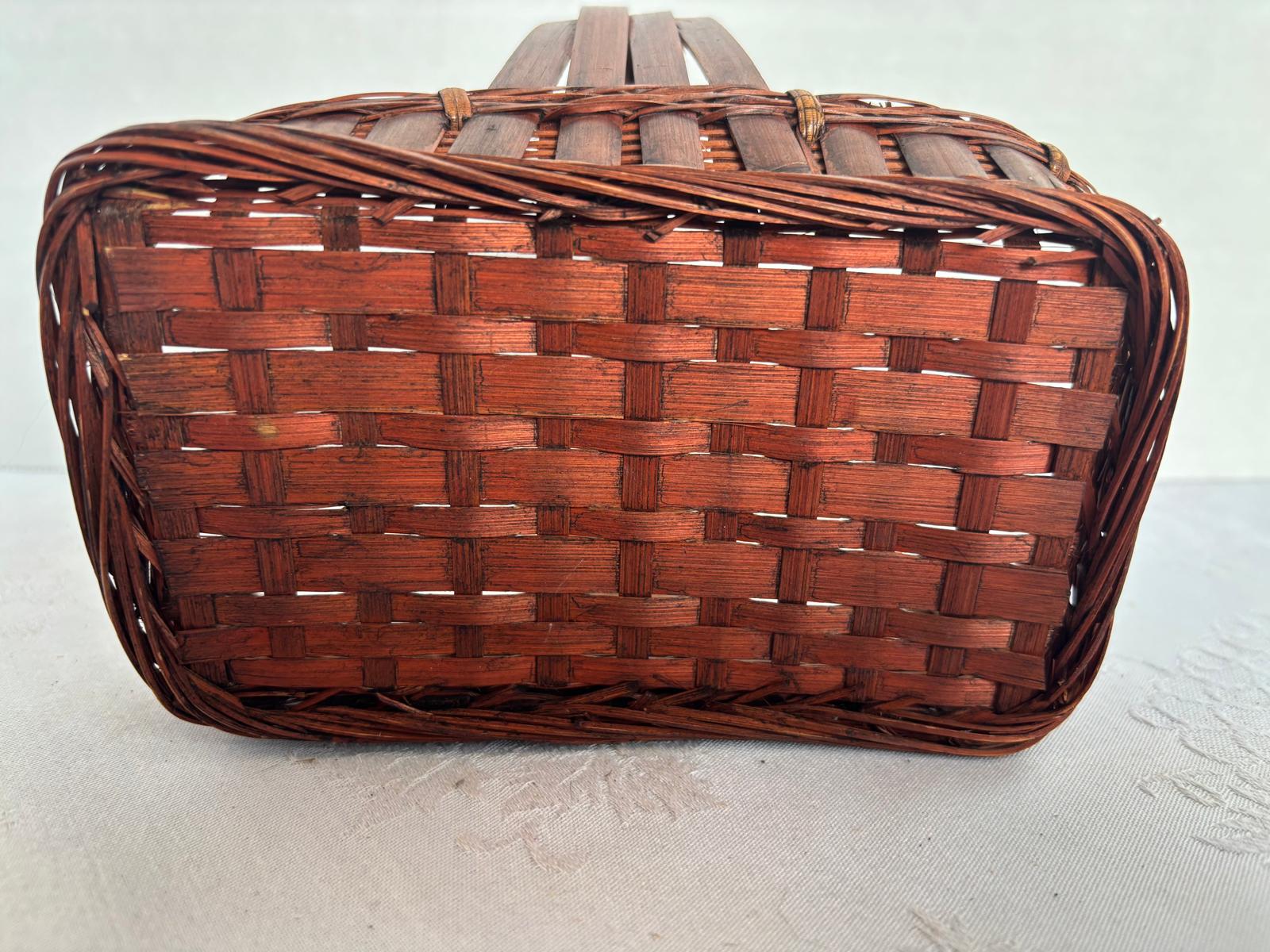 Miniature Appalachian Split-Oak Market Basket  Mid-20th Century 6” x 4”