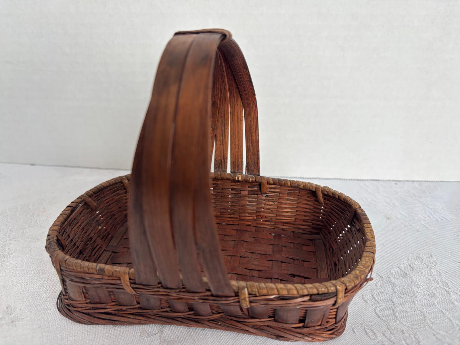 Miniature Appalachian Split-Oak Market Basket  Mid-20th Century 6” x 4”