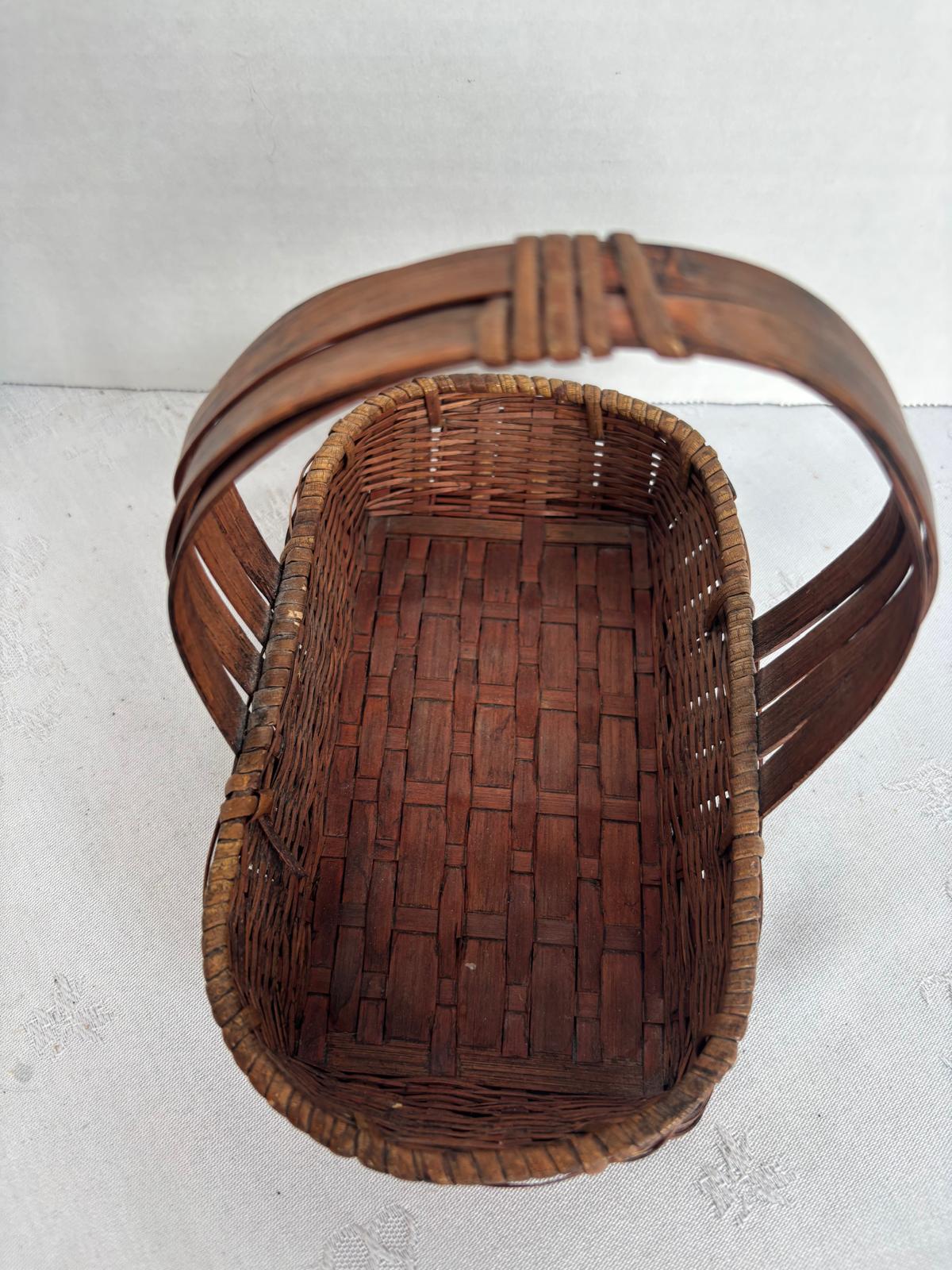 Miniature Appalachian Split-Oak Market Basket  Mid-20th Century 6” x 4”