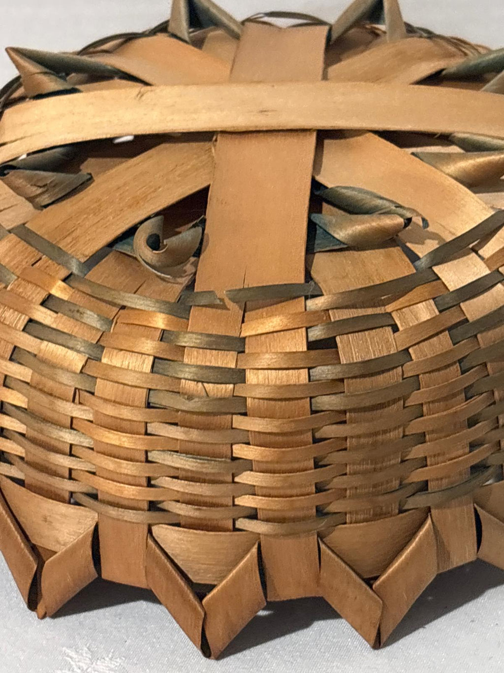 Mid-20th century American or Scandinavian handwoven basket