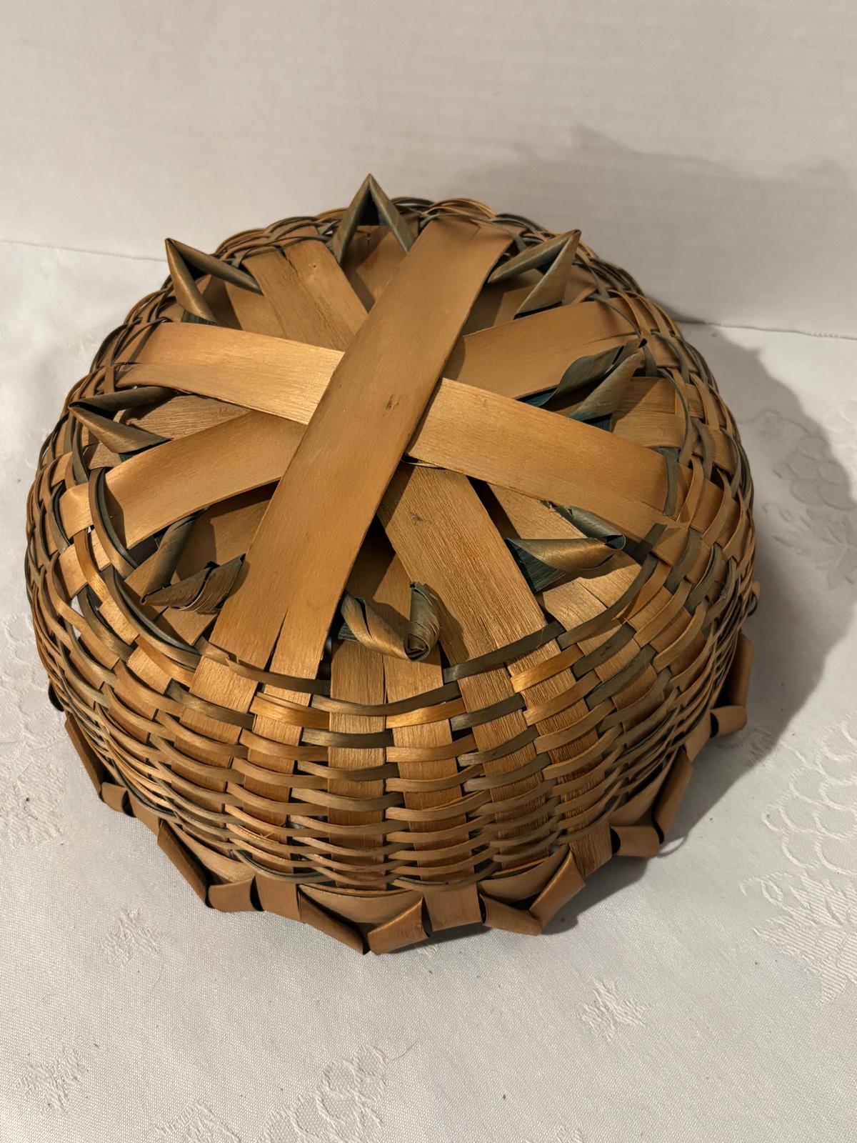Mid-20th century American or Scandinavian handwoven basket