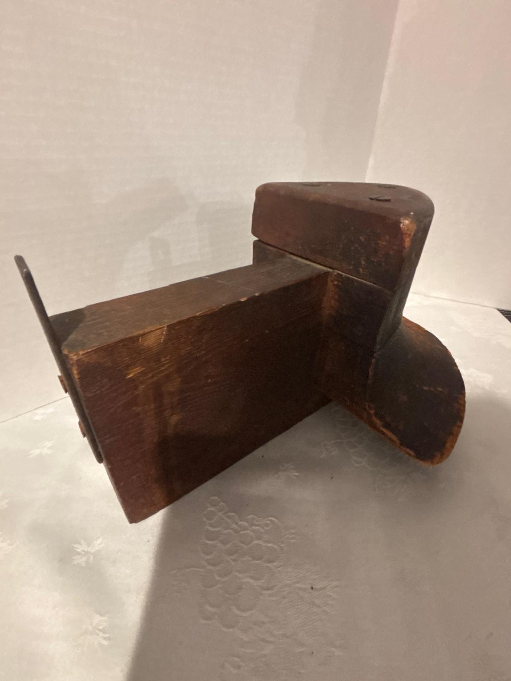 19th century American carved wooden hatter’s mold