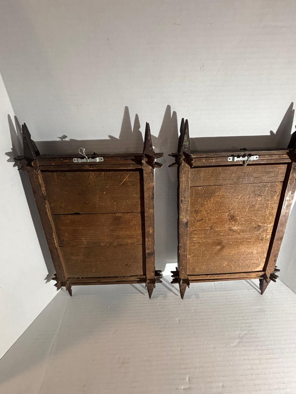 Exceptional Pair of Late 19th Century Chip-Carved Cross-Corner (Oxford) Tramp Art Frames with Original Chromolithographs