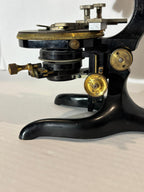 Early 20th Century Leitz Wetzlar Brass Microscope with Complete Matched Optics and Reichert Mechanical Stage — Working