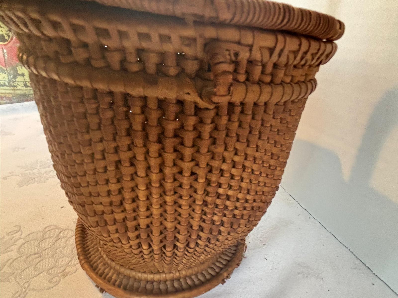 Fine Late 19th Century American Fancy Splint Basket with Hinged Lid
