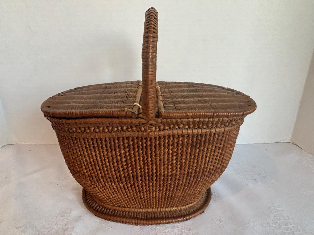Fine Late 19th Century American Fancy Splint Basket with Hinged Lid