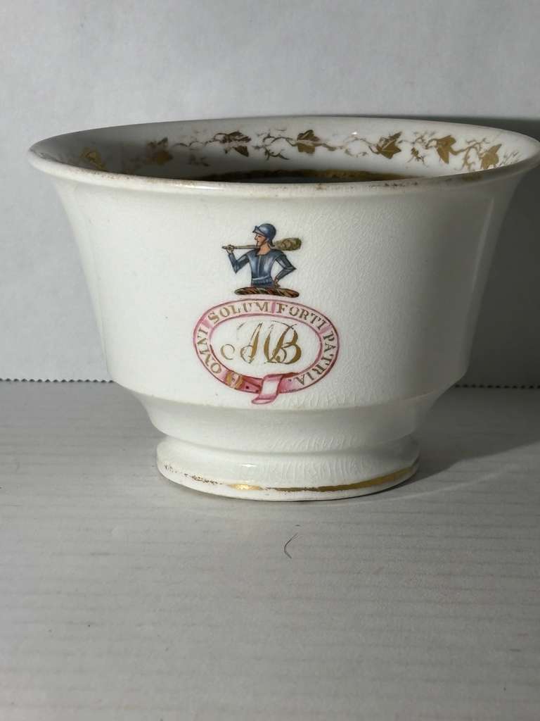 Large Late 18th Century Chinese Export Porcelain Tea Bowl with Warrior Device and Latin Motto Chinese Export Porcelain for the European Market, Circa 1785–1805