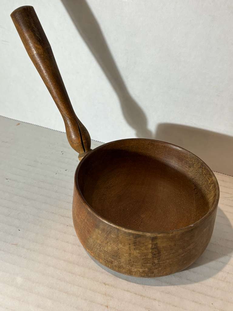 Late 19th Century Treenware Porringer or Handled Bowl