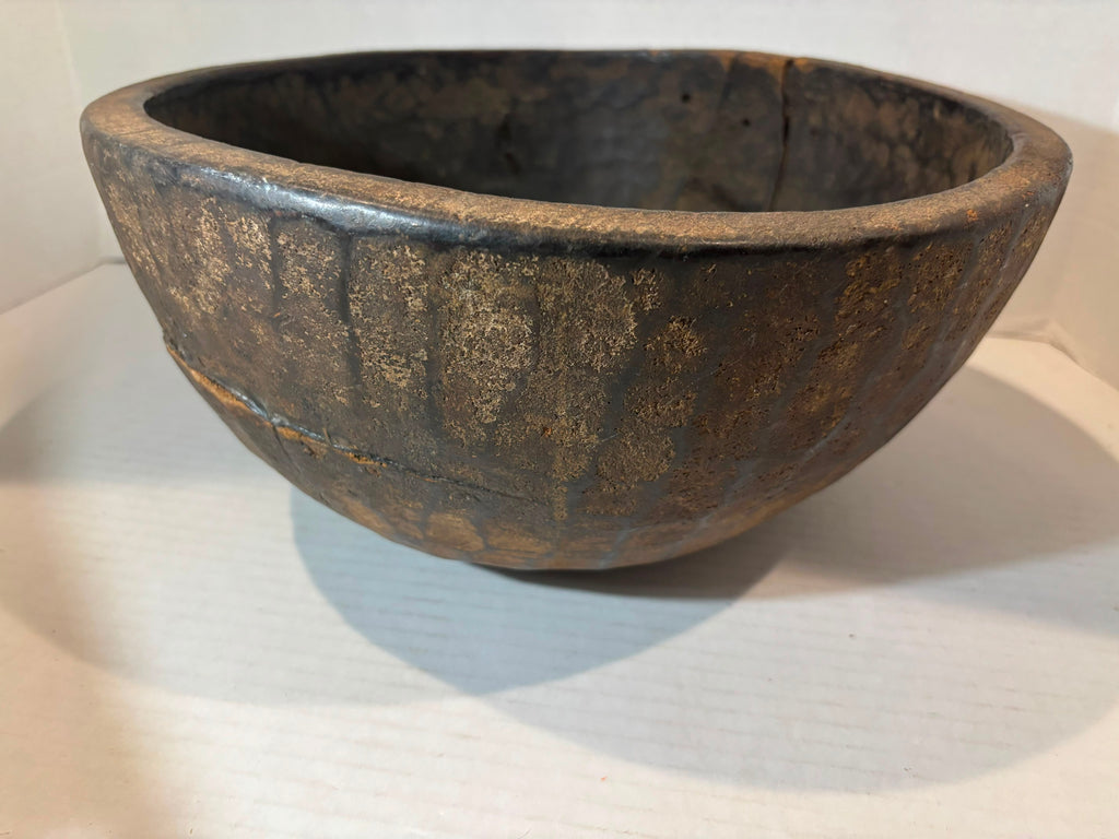 Rare Primitive Hand-Carved Hardwood Bowl Probably Northern European or Early American, Late 18th–Early 19th Century