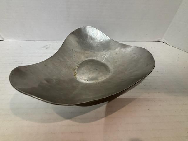 Gene Lesch Free-Form Modernist Pewter Dish
American, circa 1965–1975