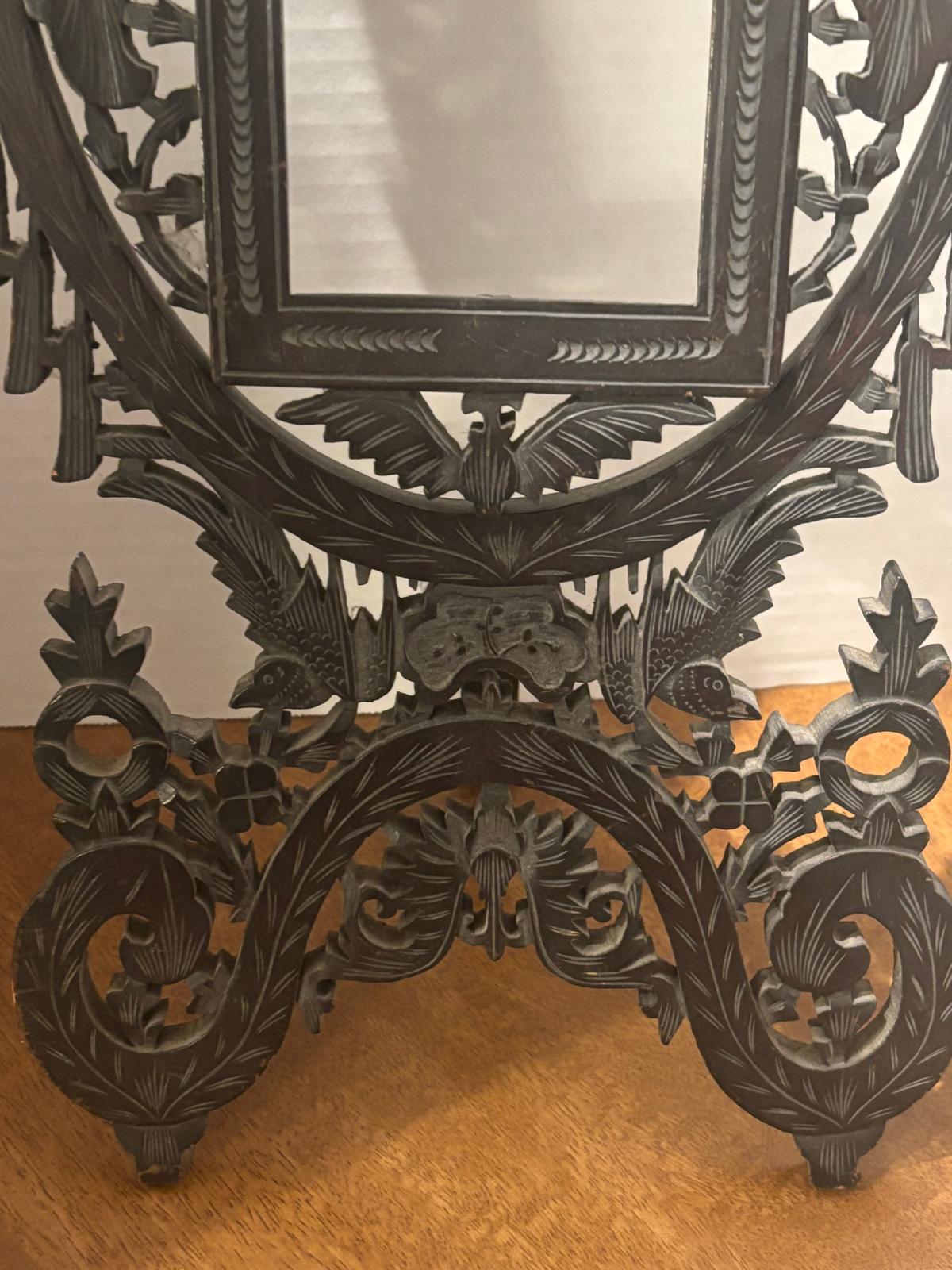 Swiss Black Forest Hand-Carved Standing Picture Frame Brienz School, ca. 1880–1900